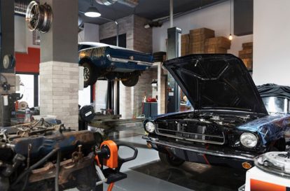 Garage in Al Quoz, Auto workshop in Al Quoz